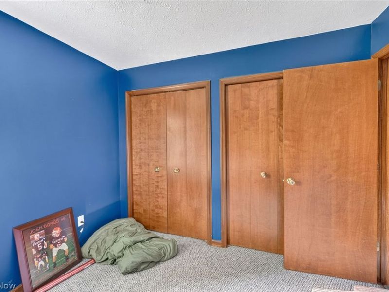15826 Falmouth Oval, Middleburg Heights, OH 44130 Photo 15
