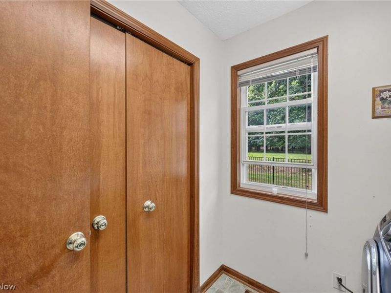 15826 Falmouth Oval, Middleburg Heights, OH 44130 Photo 8