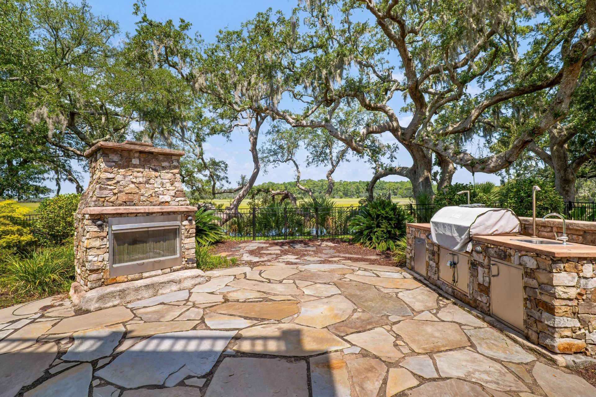 847 Dunham Street Photo 30
