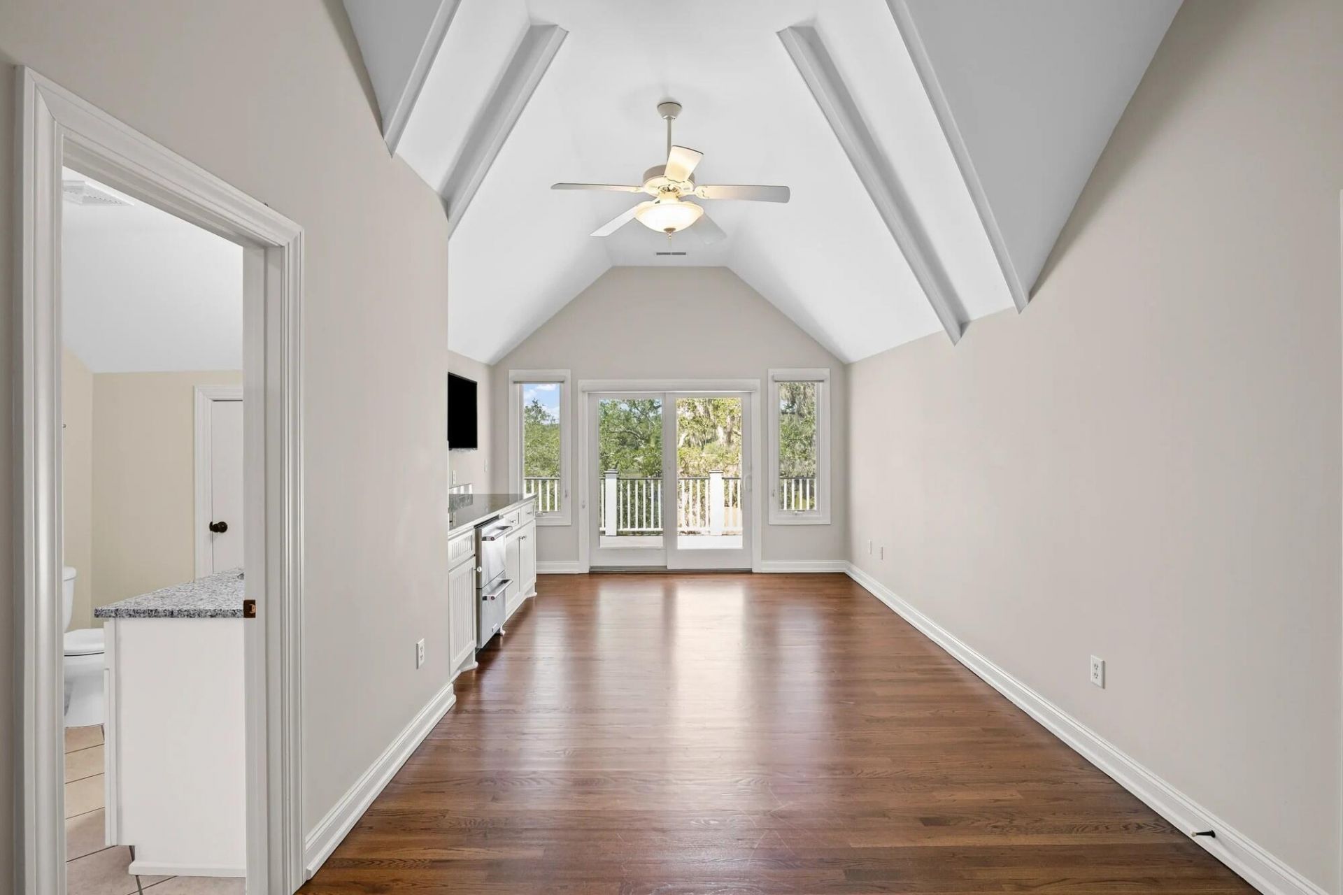 847 Dunham Street Photo 55
