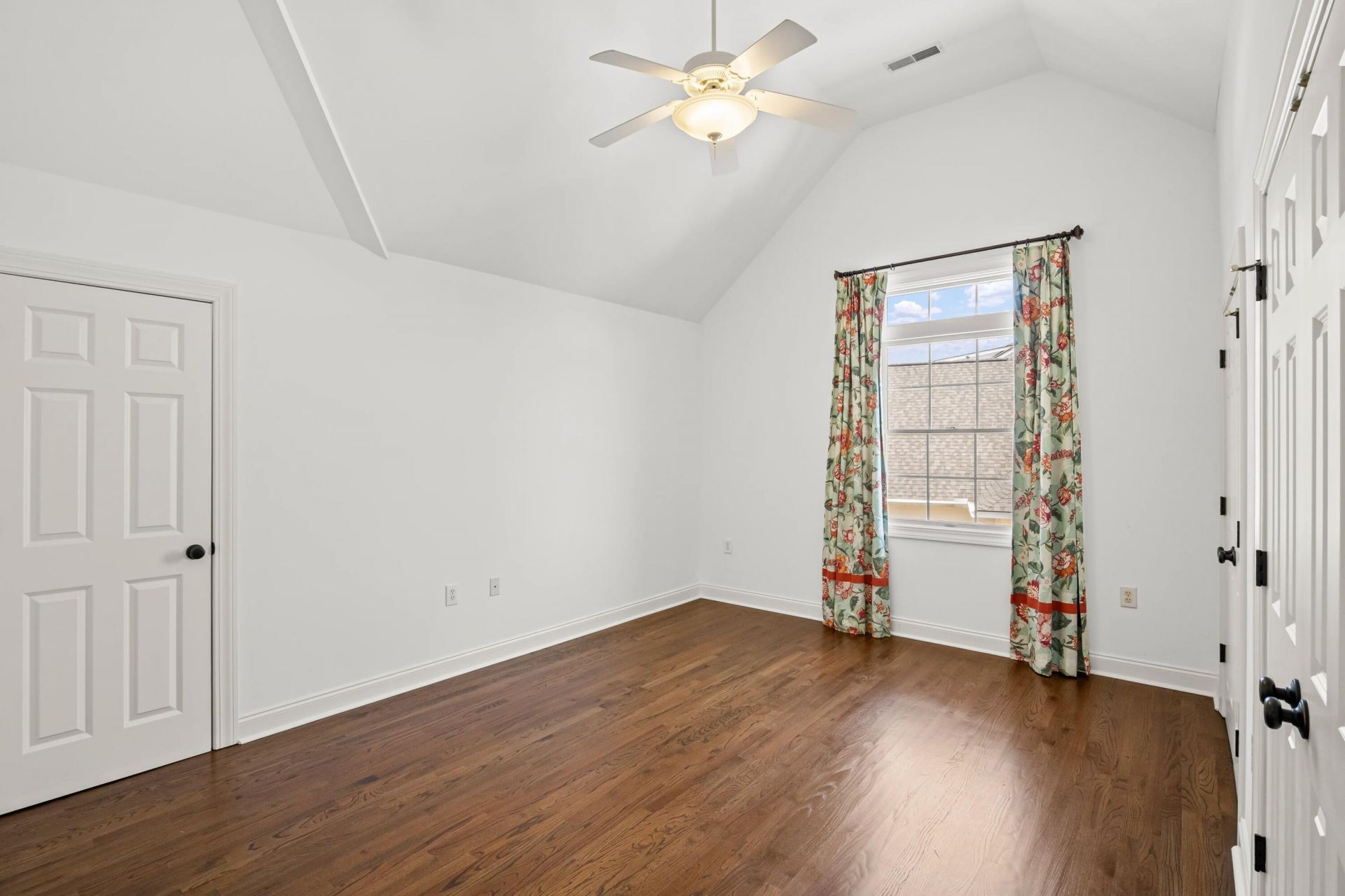 847 Dunham Street Photo 59