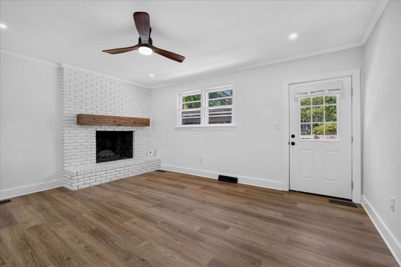 5259 Hartford Circle Photo 14
