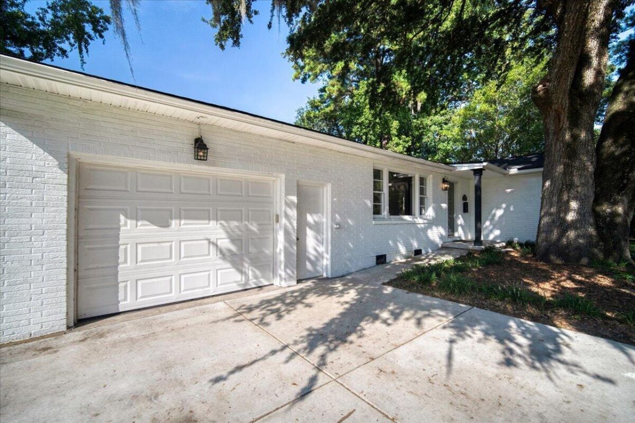 5259 Hartford Circle Photo 5