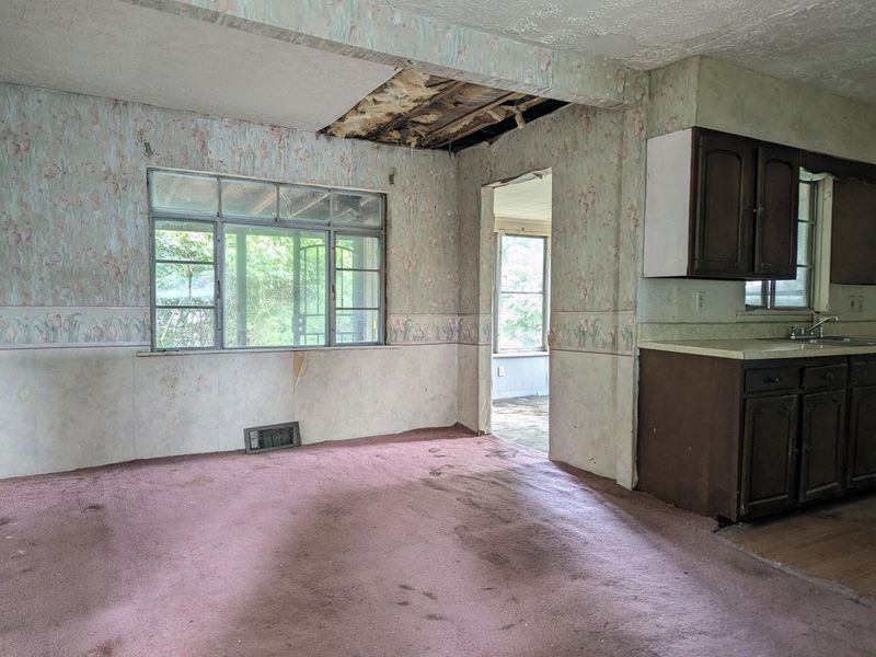 236 W Singer Street, Springfield, OH 45506 Photo 4