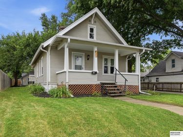611 N 45th Street, Omaha, NE 68132