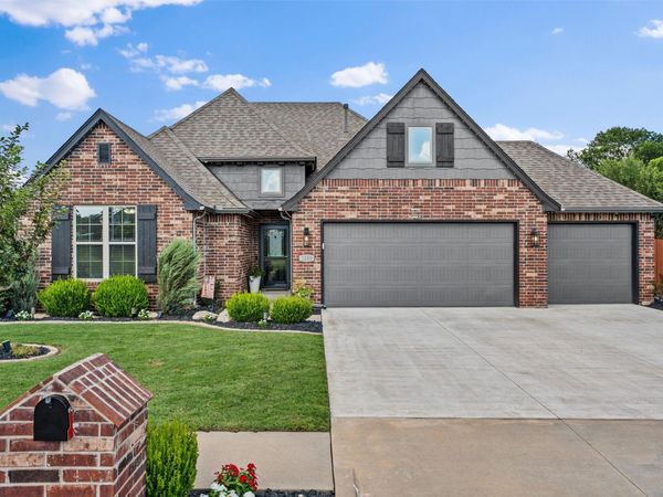 2108 Lester Avenue , Bartlesville, OK 74006