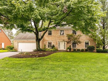 2405 Sandover Road, Columbus, OH 43220