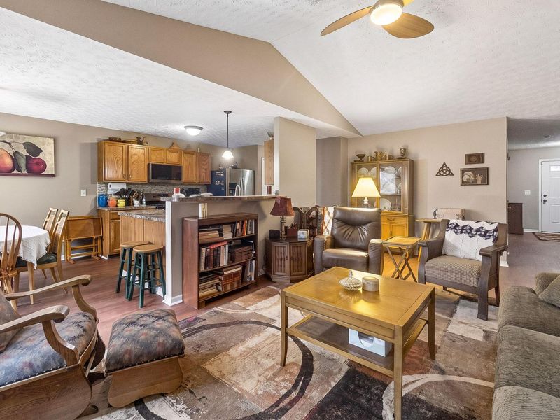 7949 Chapel Stone Road, Blacklick, OH 43004 Photo 9