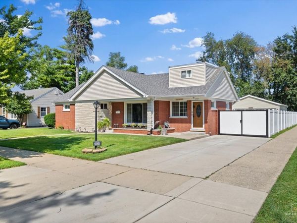 2405 Sarah Street , Franklin Park, IL 60131