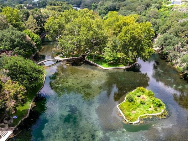 436 Lakeview Boulevard , New Braunfels, TX 78130