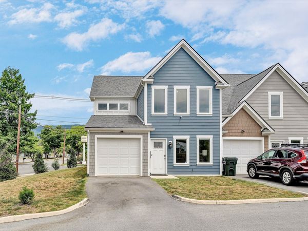 140 W Calhoun ST , Salem, VA 24153