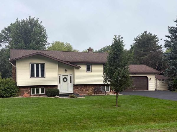 2767 Star Crest Trail, Sun Prairie, WI 53590