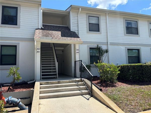 204 MEADOW LANE , Unit 204, OLDSMAR, FL 34677