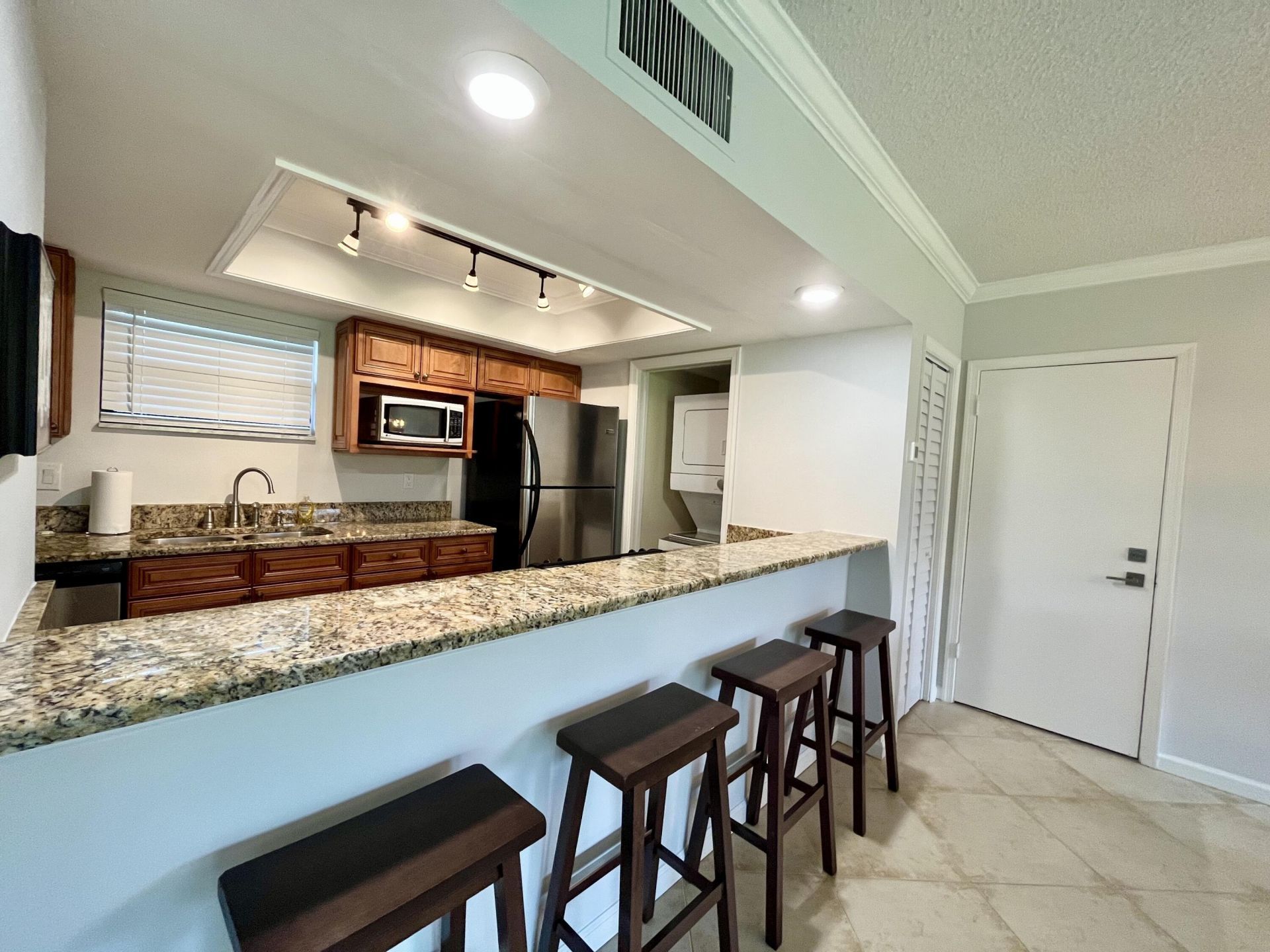 11863 Wimbledon Circle, Unit 401, Wellington, FL 33414 Photo