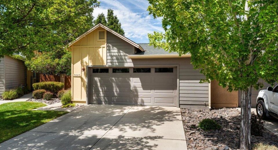 5627 Crescent Hill Way, Sparks, NV 89436 Photo