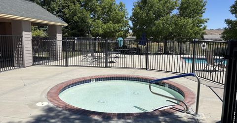 5627 Crescent Hill Way, Sparks, NV 89436 Photo