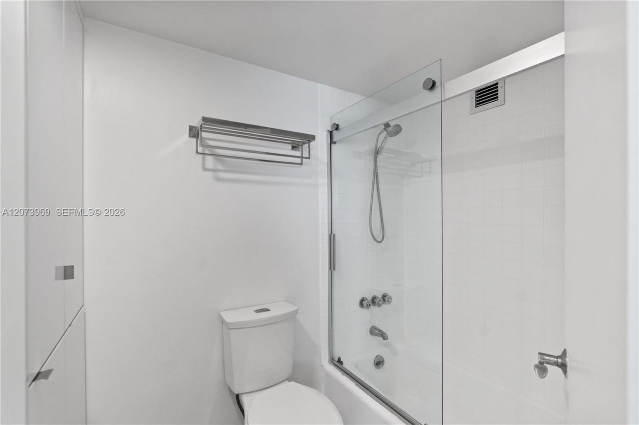 9250 W Bay Harbor Dr , Unit 2A, Bay Harbor Islands, FL 33154 Photo