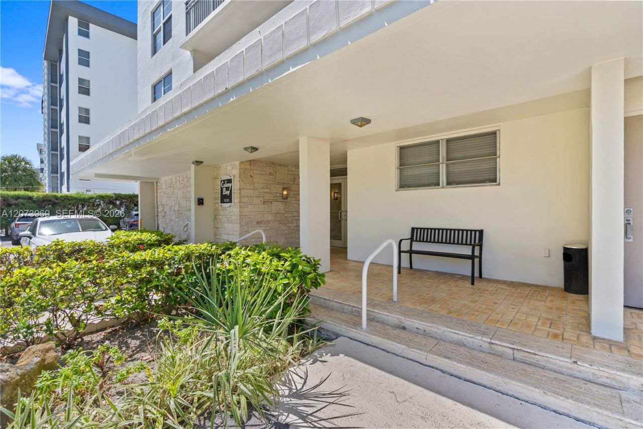 9250 W Bay Harbor Dr , Unit 2A, Bay Harbor Islands, FL 33154 Photo