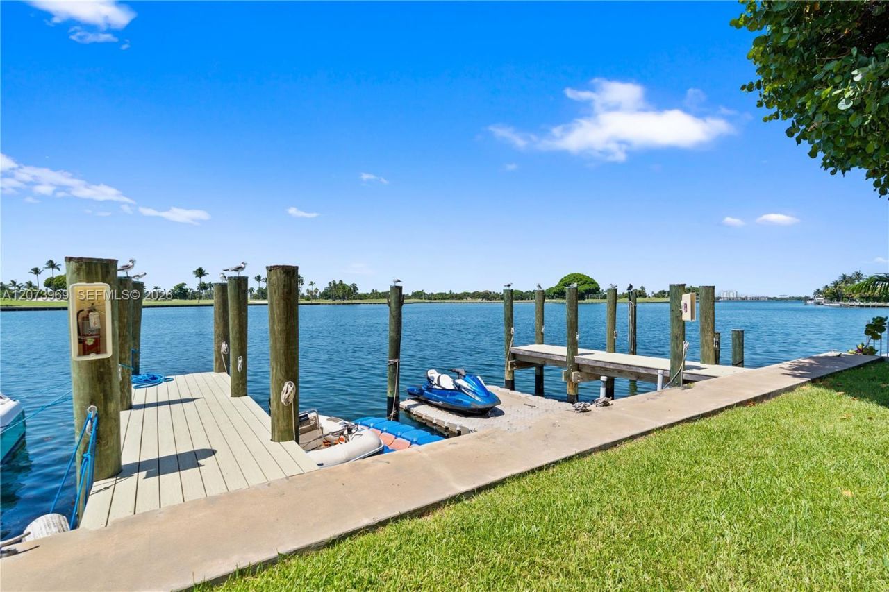 9250 W Bay Harbor Dr , Unit 2A, Bay Harbor Islands, FL 33154 Photo