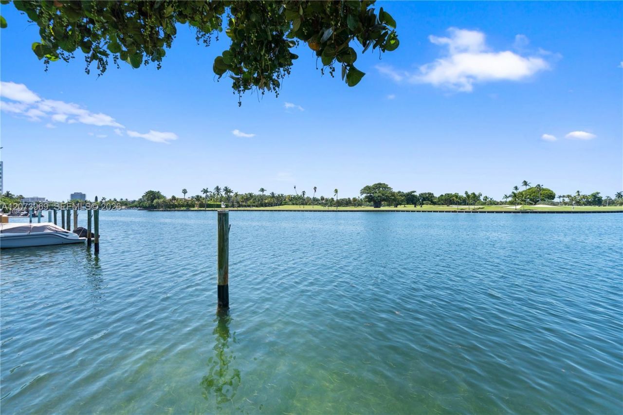 9250 W Bay Harbor Dr , Unit 2A, Bay Harbor Islands, FL 33154 Photo