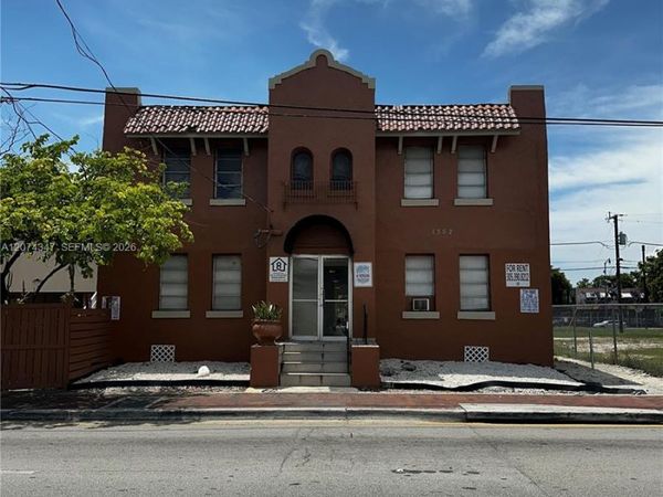 1352 SW 7th St , Unit 5, Miami, FL 33135