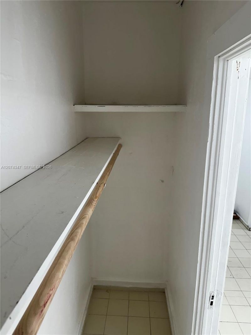 1352 SW 7th St , Unit 5, Miami, FL 33135 Photo
