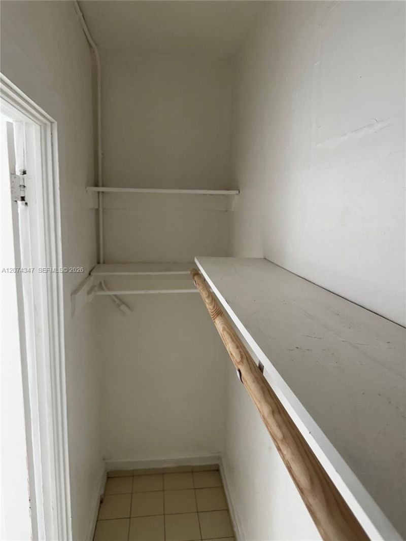 1352 SW 7th St , Unit 5, Miami, FL 33135 Photo