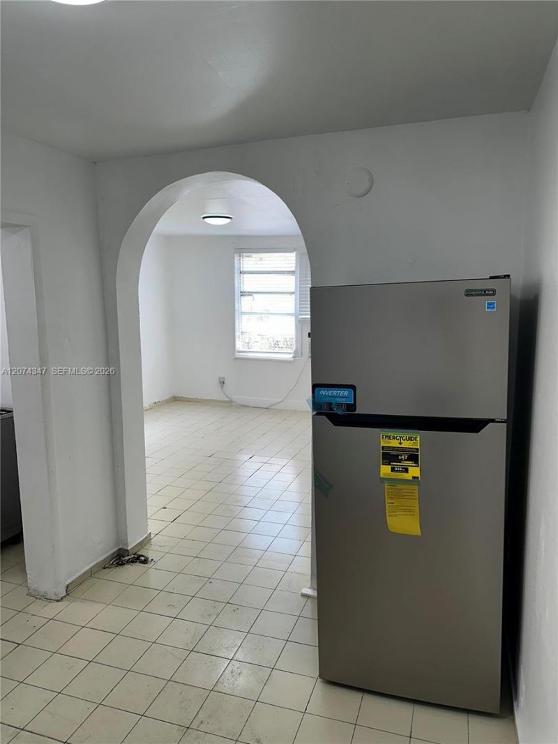 1352 SW 7th St , Unit 5, Miami, FL 33135 Photo