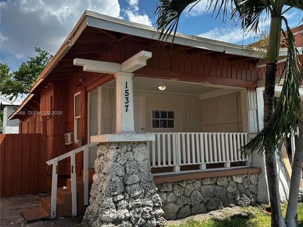 1545 NW 1st St , Unit 1537, Miami, FL 33125