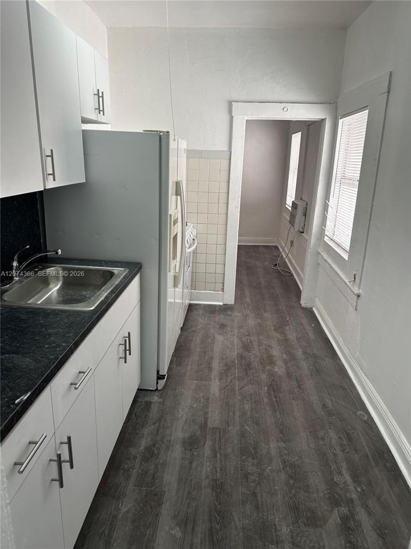 1545 NW 1st St , Unit 1537, Miami, FL 33125 Photo