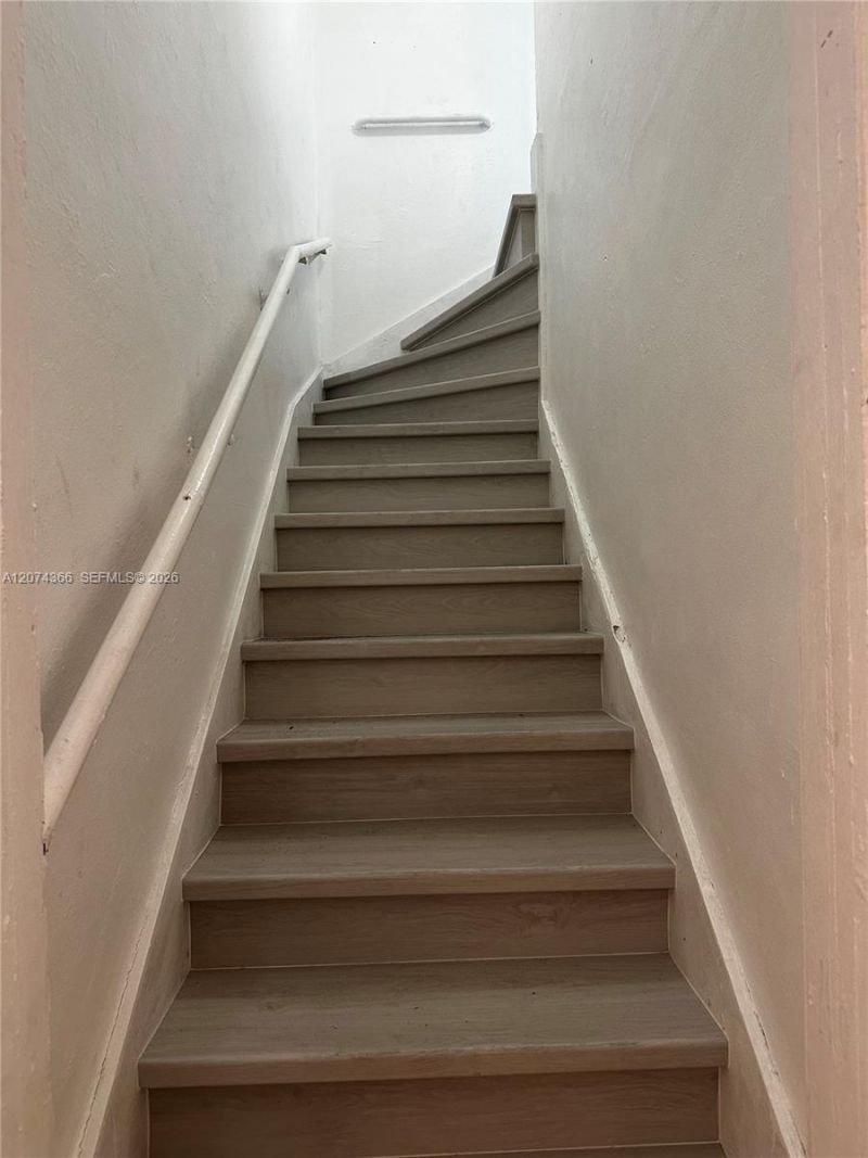 1545 NW 1st St , Unit 1537, Miami, FL 33125 Photo