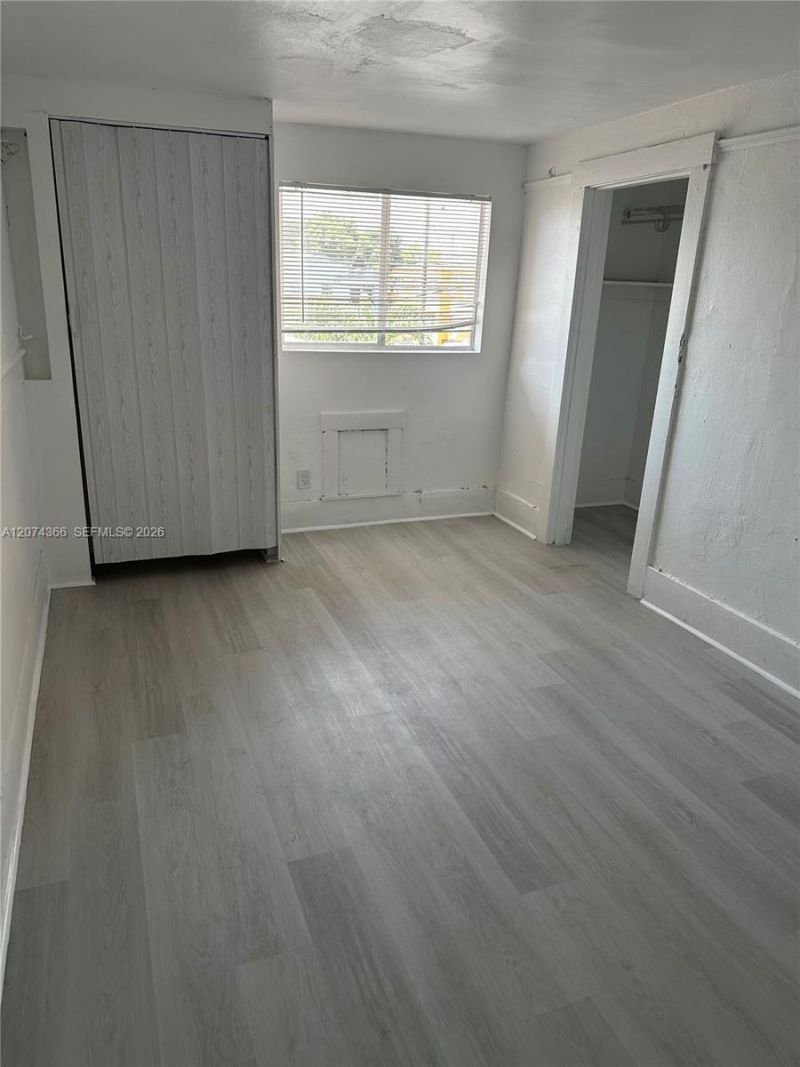 1545 NW 1st St , Unit 1537, Miami, FL 33125 Photo