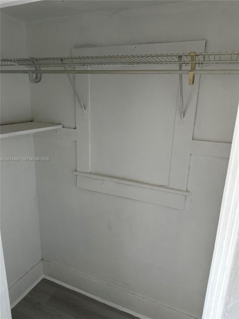 1545 NW 1st St , Unit 1537, Miami, FL 33125 Photo