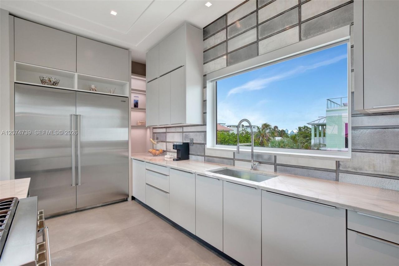 305 Oak St , Hollywood, FL 33019 Photo