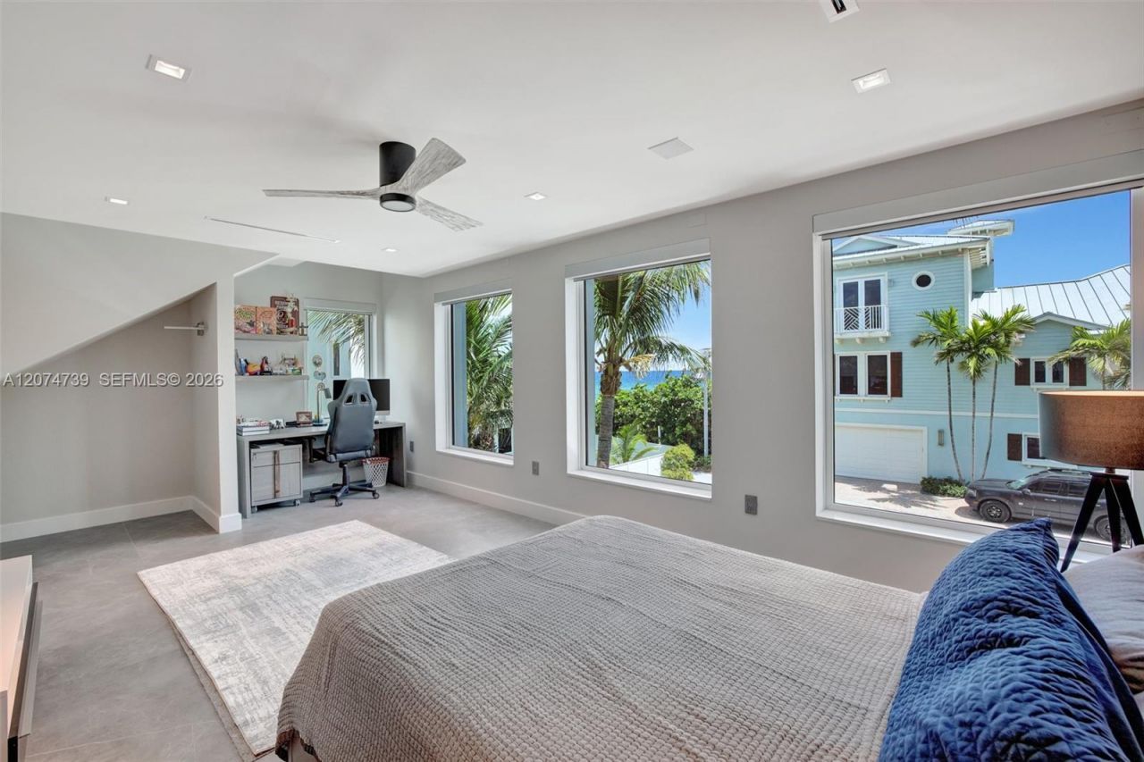305 Oak St , Hollywood, FL 33019 Photo
