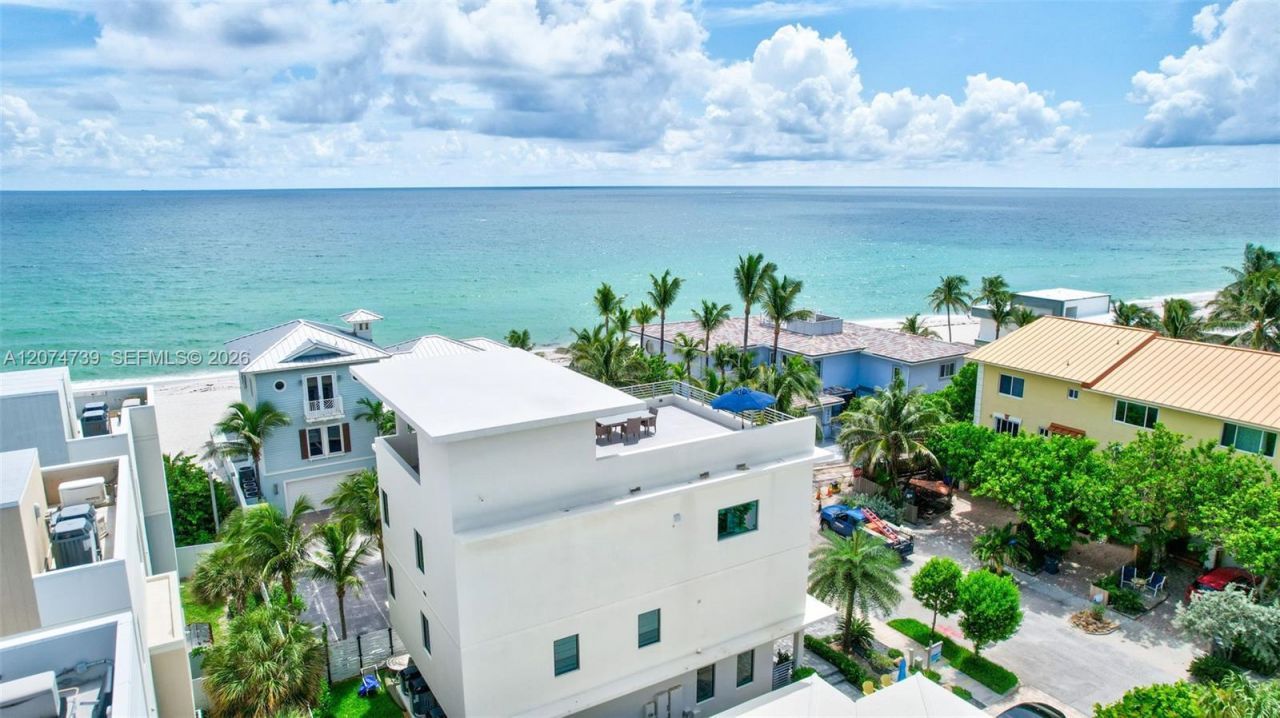 305 Oak St , Hollywood, FL 33019 Photo