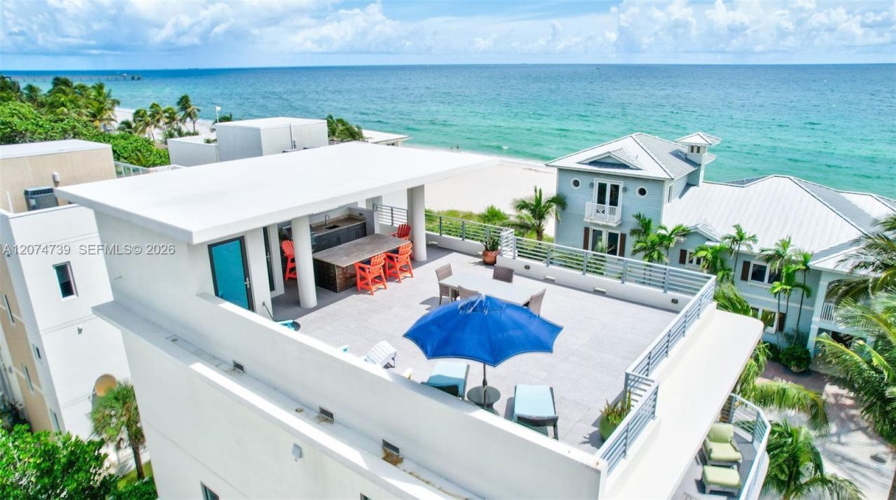 305 Oak St , Hollywood, FL 33019 Photo