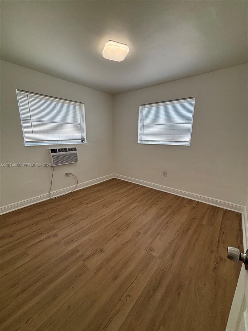 951 SW 5th St, Unit 1, Miami, FL 33130 Photo
