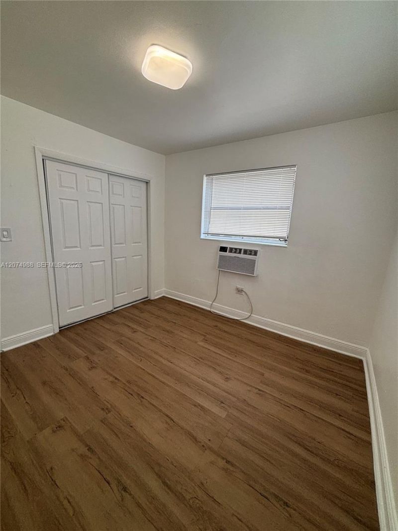 951 SW 5th St, Unit 1, Miami, FL 33130 Photo