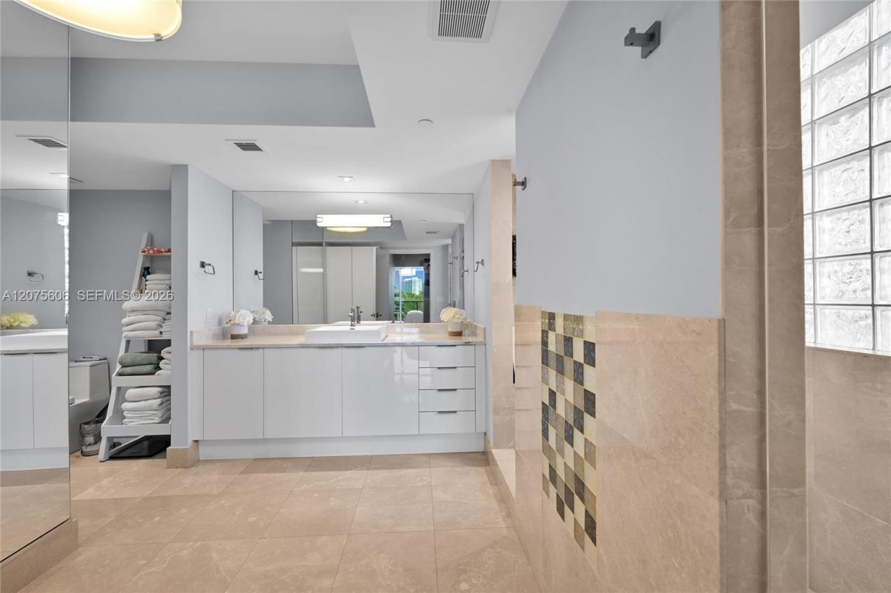3301 NE 183rd St , Unit 509, Aventura, FL 33160 Photo