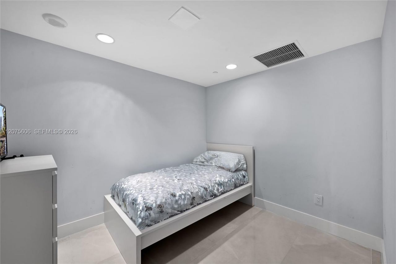 3301 NE 183rd St , Unit 509, Aventura, FL 33160 Photo