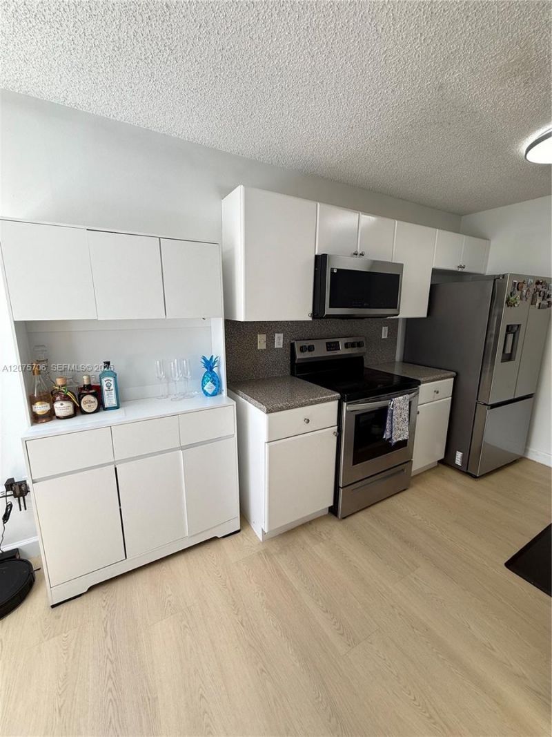 4974 NW 97th Pl , Unit 310, Doral, FL 33178 Photo