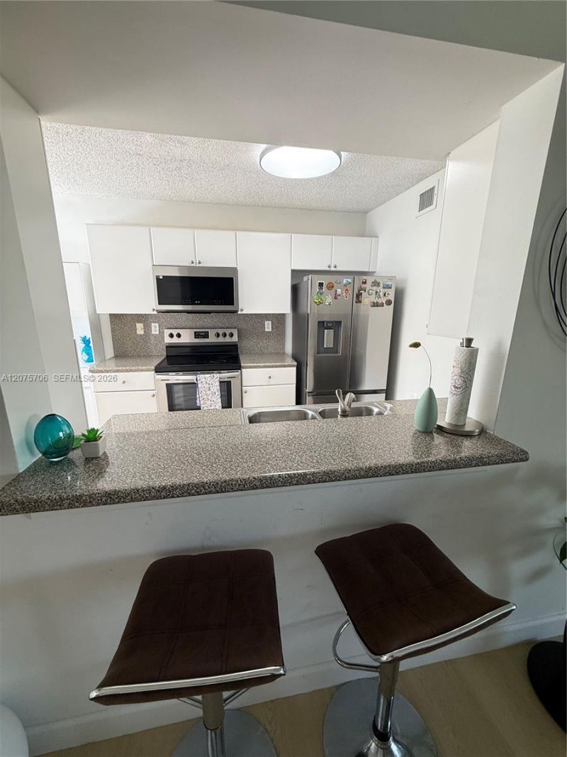 4974 NW 97th Pl , Unit 310, Doral, FL 33178 Photo