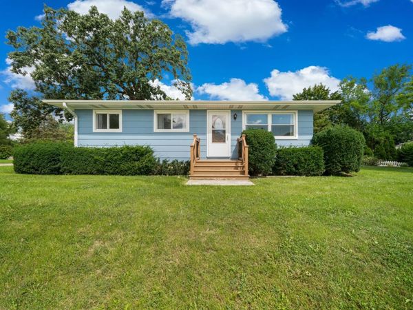 2045 Gabriel Avenue , Zion, IL 60099