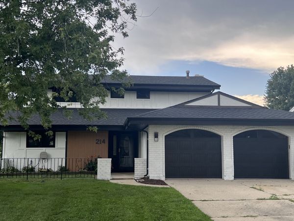 214 Cambridge Lane , Bloomingdale, IL 60108