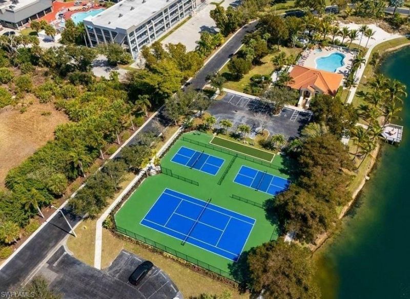 20061 Sanibel View Cir, Unit 203, Fort Myers, FL 33908 Photo