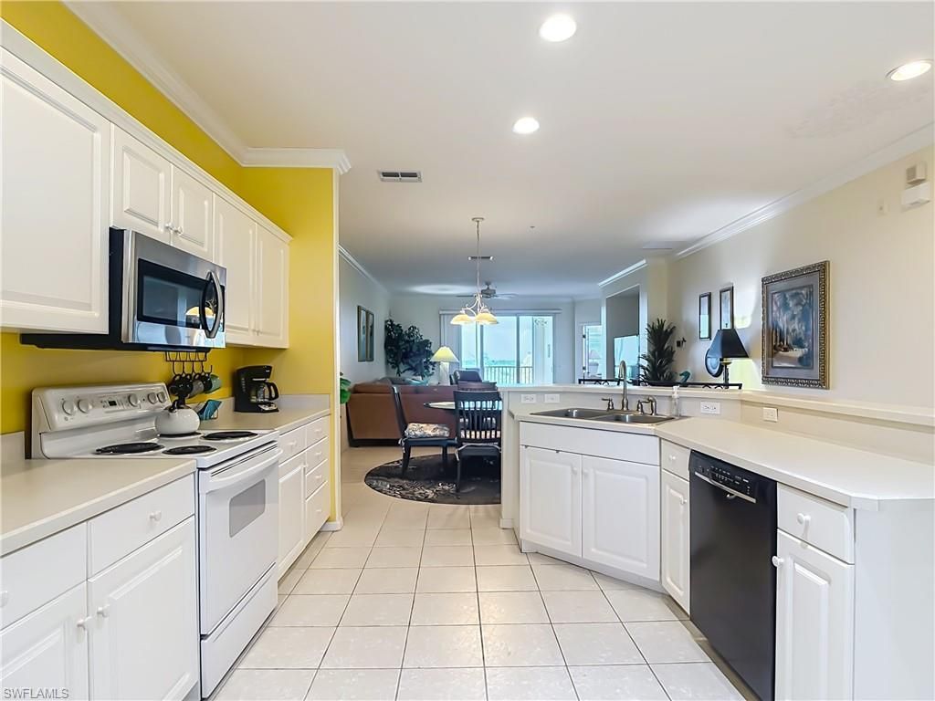 20061 Sanibel View Cir, Unit 203, Fort Myers, FL 33908 Photo