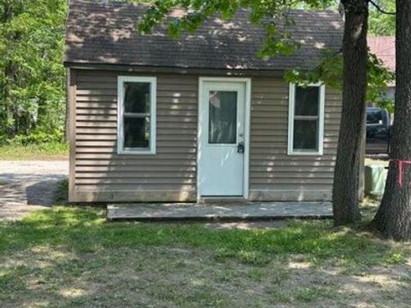 5115 S Straits Highway, Indian River, MI 49749