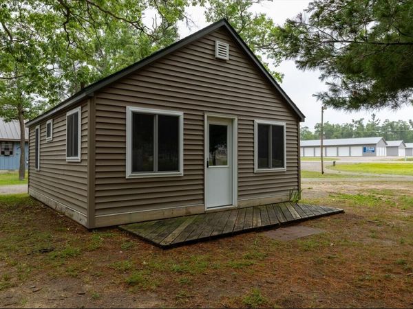 5115 S Straits Highway, Indian River, MI 49749