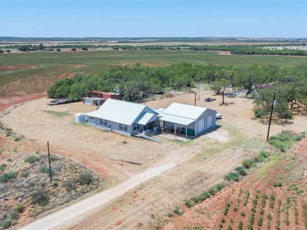 136 County Road 428, Sweetwater, TX 79556